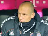 El jugador holandés del Bayern, Arjen Robben, en el banquillo.