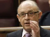 El ministro de Hacienda, Cristóbal Montoro, durante su intervención en unasesión de control al Gobierno en el Congreso de los Diputados.