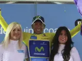 El colombiano Nairo Quintano celebra su victoria en la Vuelta al País Vasco.