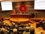 Conferencia sobre la relevancia de la prensa gratuita en la sede central del Consejo del Poder Judicial (Madrid), con la participación del presidente de la AEEPP, Arsenio Escolar.