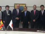 El alcalde de Málaga visita la sede central de Fujitsu en Japón