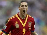 El delantero de España Fernando Torres celebra su gol ante Nigeria.