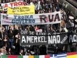 Manifestación contra Merkel y la troika en Portugal.