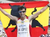 El marchador murciano Miguel Ángel López celebra su bronce en la prueba de 20 km marcha en el Mundial de Atletismo 2013 de Moscú.