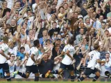 Roberto Soldado celebra un gol con el Tottenham.