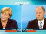 El debate entre los dos principales candidatos a las elecciones alemanas del 22 de septiembre, la canciller, Angela Merkel, y el socialdemócrata Peer Steinbrück, concluyó este domingo sin un claro ganador.