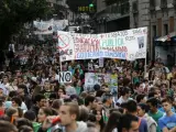 Miles de estudiantes durante su participación en la manifestación de Madrid en defensa de la Educación pública.