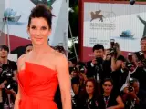 Sandra Bullock contra la ley de la gravedad