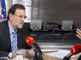 El presidente del Gobierno, Mariano Rajoy, entrevistado en Radio Nacional.