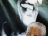 El expresidente sudafricano y premio Nobel de la paz, Nelson Mandela, en una imagen de febrero de 2005.