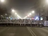 Manifestación celebrada en la noche del sábado 11 de enero en el barrio de Gamonal, en Burgos, como reacción a las detenciones llevadas a cabo en las manifestaciones por la conversión de la calle Vitoria.