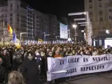 Manifestación en Zaragoza contra la actuación policial del pasado fin de semana en la capital aragonesa y para pedir la retirada de los cargos a las ocho personas detenidas tras una protesta de apoyo al barrio burgalés de Gamonal.