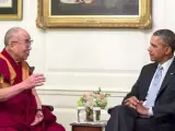 El presidente de EE UU, Barack Obama, conversa con el Dalai Lama en la Casa Blanca.
