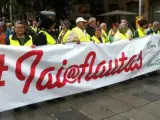 Manifestación de 'Yayoflautas' en Barcelona, en el primer aniversario del movimiento.