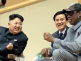 Exjugador de la NBA Dennis Rodman y el líder de Corea del Norte Kim Jong-un el 8 enero de 2014.