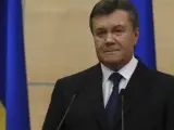 El depuesto presidente de Ucrania, Viktor Yanukovich, interviene durante una comparecencia pública desde la ciudad de Rostov del Don (sur de Rusia).