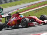 Fernando Alonso, rondando en el circuito de Sepang, en Malasia.