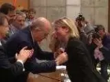 Fernández Díaz entrega a Riera medalla en nombre de proteccion civil