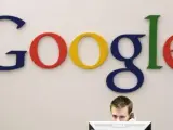 Un recepcionista de las oficinas de Google en Nueva York.