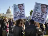 Protesta ante el Capitolio de ciudadanos estadounidenses contra los programas de espionaje de su gobierno.