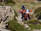 El piloto catalán Marc Coma, en acción durante una de las etapas del Rally Todo Terreno de Cerdeña 2014.