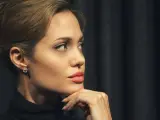 Angelina Jolie ya es dama del Imperio Británico
