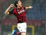 Kaka celebra su primer gol con el Milan desde su regreso.
