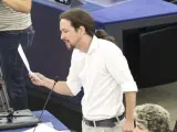 Pablo Iglesias, eurodiputado español de Podemos, interviene en la sesión plenaria del Parlamento Europeo en Estrasburgo (Francia).