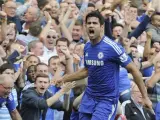 El delantero hispanobrasileño del Chelsea Diego Costa celebra su gol ante el Leicester City.