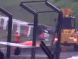 El piloto francés Jules Bianchi impacta contra una grúa que retiraba un monoplaza siniestrado en el Gran Premio de Japón 2014.