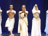 Bailarines de Bollywood en un musical.