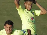 Thiago Silva y Neymar, en un entrenamiento de la selección de Brasil.