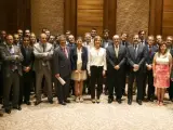 La ministra de Agricultura, Alimentación y Medio Ambiente española, Isabel García Tejerina, posa junto con el resto de asistentes a la cumbre del clima en Perú.