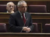 El diputado socialista Rafael Simancas durante su intervención este miércoles en la sesión de control al Ejecutivo en el Congreso.