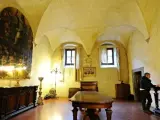 Vista del interior de la habitación en la que el artista renacentista italiano Leonardo da Vinci vivió durante cuatro años, en Florencia (Italia), y donde los historiadores creen que pintó 'La Gioconda'.