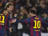 Rakitic, Neymar y Messi celebran el gol del Barça al Manchester City.