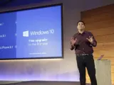 Terry Myerson, Vicepresidente Ejecutivo de Microsoft, explica que la actualización a Windows 10 será gratuita durante un año.