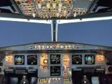 Fotografía de la cabina de un avión.