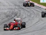 El Ferrari de Sebastian Vettel, en el GP de Malasia de Fórmula 1.