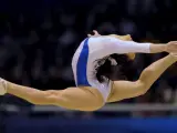 La rumana Catalina Ponor en la final femenina de suelo del mundial de gimnasia artística de Tokio.