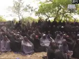 En abril de 2014, el grupo radical islámico Boko Haram secuestró a 219 niñas (en la imagen) de una escuela secundaria, en la localidad nigeriana de Borno. Su secuestro motivó una campaña internacional pidiendo su liberación. Las chicas siguen secuestradas.