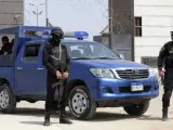 Agentes de policía en El Cairo (Egipto).