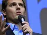 El presidente de Ciudadanos, Albert Rivera, durante el acto de presentación del segundo gran eje de su programa económico con las propuestas para favorecer la innovación y reducir las trabas que impiden el crecimiento de las empresas.