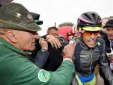 Alberto Contador, antes de comenzar una etapa del Giro de Italia.