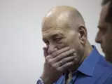 El ex primer ministro israelí Ehud Olmert en los juzgados en Jerusalén tras ser sentenciado a ocho meses de prisión