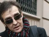 El cantante José Ramón Márquez, 'Ramoncín', a su salida de la Audiencia Nacional tras responder ante el juez como imputado en el 'caso SGAE'.