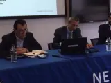 Arsenio Escolar, Pedro Posada de la Concha y Alberto Gutiérrez García, en la presentación del informe.