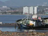 Fotografía de los destrozos ocasionados por el tsunami posterior a un terremoto de magnitud 8,4 en la localidad costera de Coquimbo (Chile).