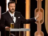 Ricky Gervais, durante la gala número 73 de los Globos de Oro.