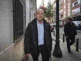 El portavoz y concejal del grupo municipal del PP, Alfonso Novo, imputado en la operación Taula, tras declarar en la comandancia de la Guardia Civil de Valencia.
